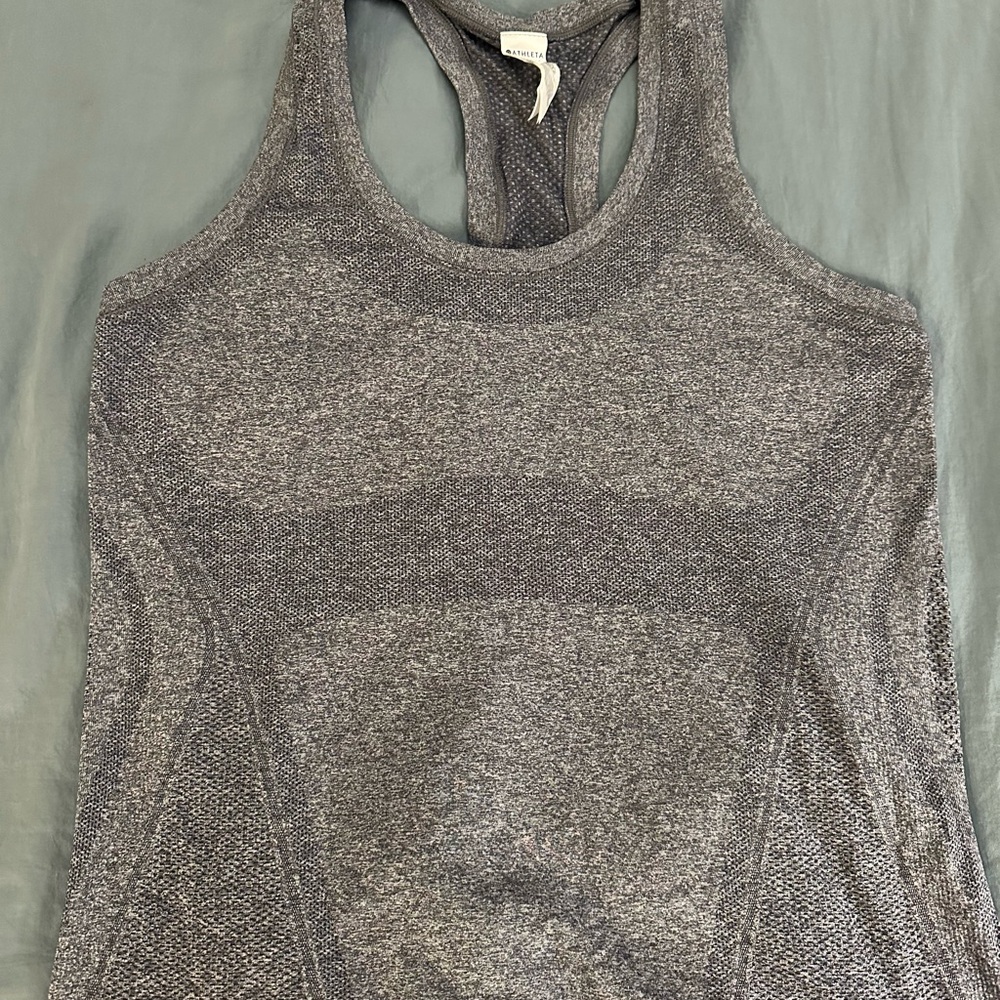 Athleta Momentum Seamless Tank Top NWOT size XL
